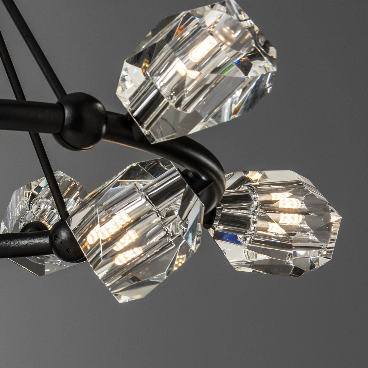 Gatsby 9-Light Ring Pendant 9-Light Crystal in Black
