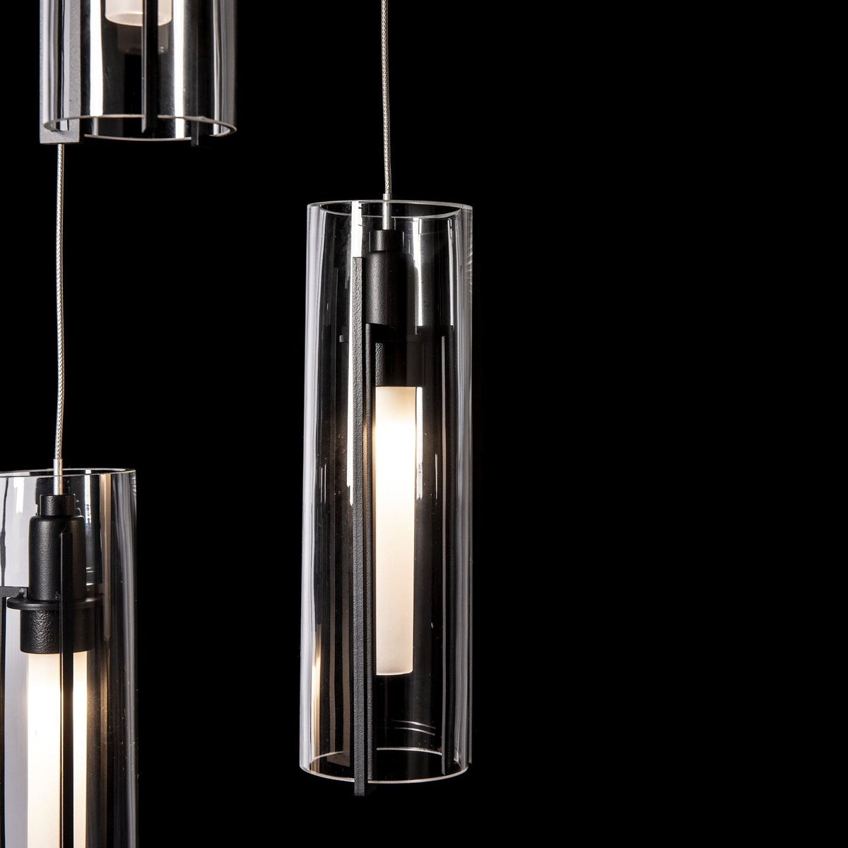 Exos Glass 5-Light Pendant 5-Light Clear Glass (ZM) in Black