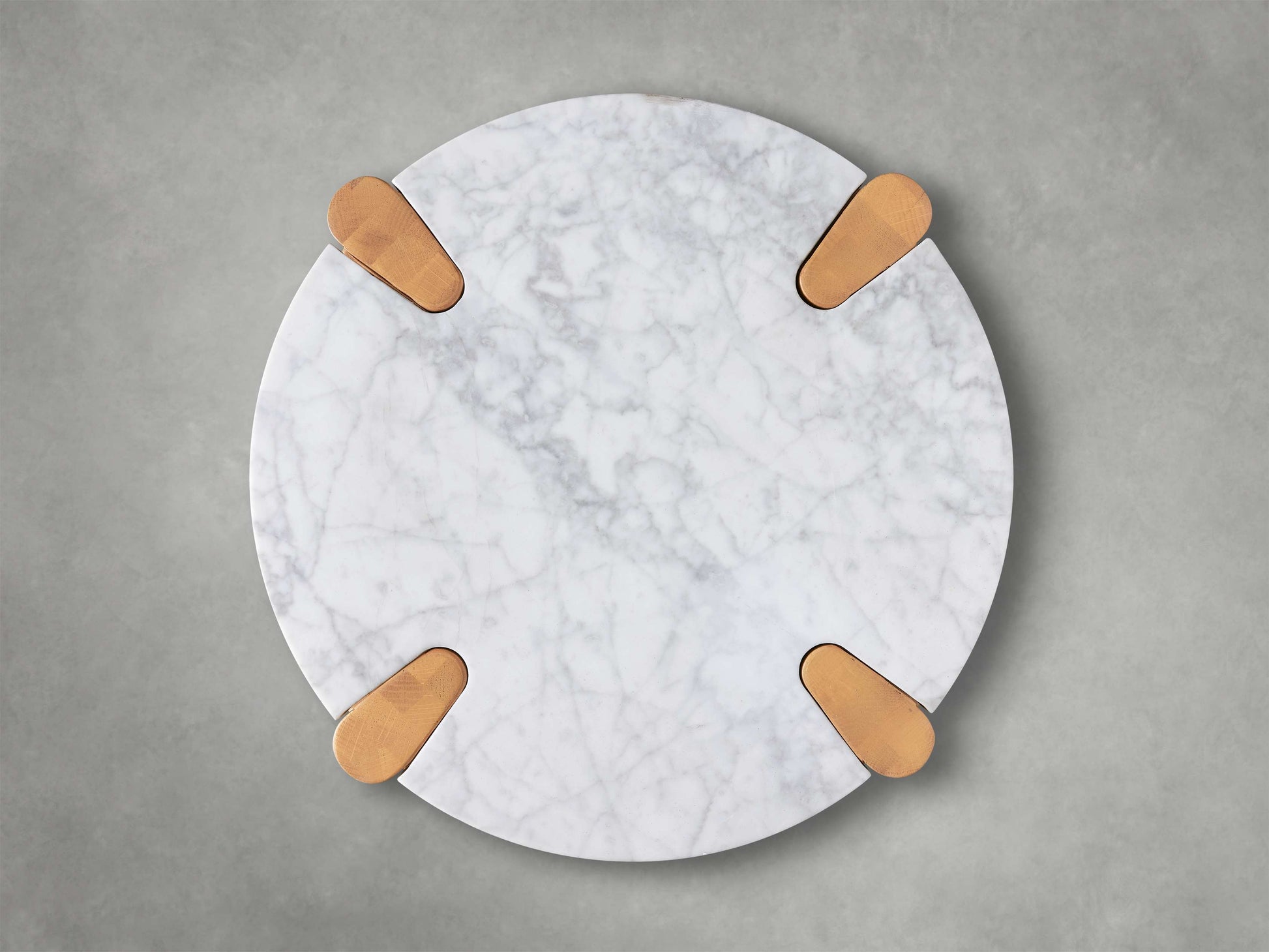Pyet End Table