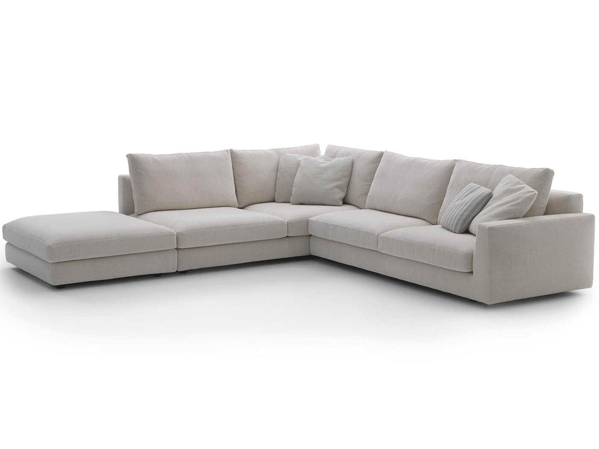 Rendez-vous Upholstered Sectional Sofa
