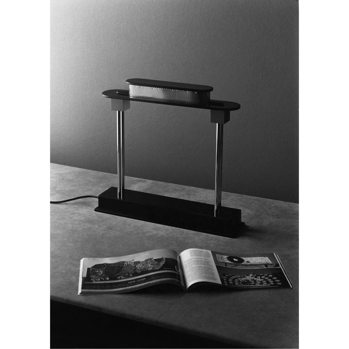 Artemide Ettore Sottsass Pausania 16 Inch Table Lamp Cp370059