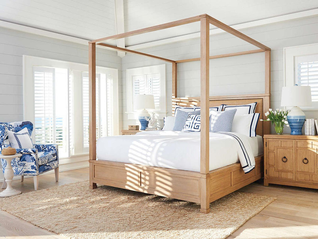 Shorecliff King Canopy Bed in Sandstone Finish