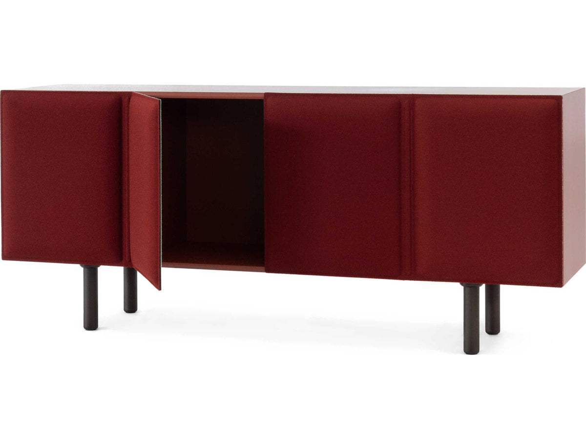 Tacito 89 Media Console,"<div class="flex flex-col max-w-1/4">
<span class="w-full text-base font-semibold mb-2">Features</span><ul class="list-disc pl-5">
<li class="text-sm my-1"><div class="w-full html-content-container">MDF, doors in felt, feet in ano