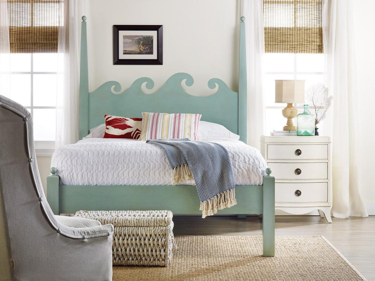 North Shore Queen Poster Bed