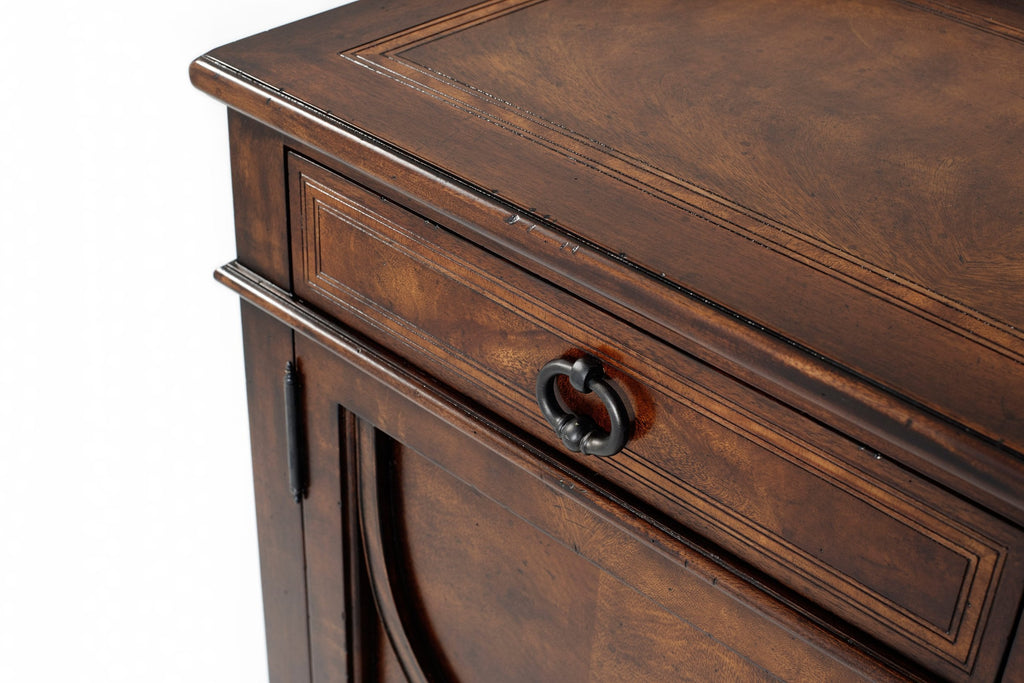 Theodore Alexander Villa Olmo Buffet