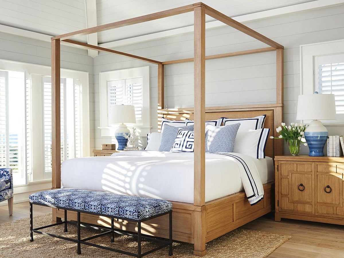 Shorecliff King Canopy Bed in Sandstone Finish