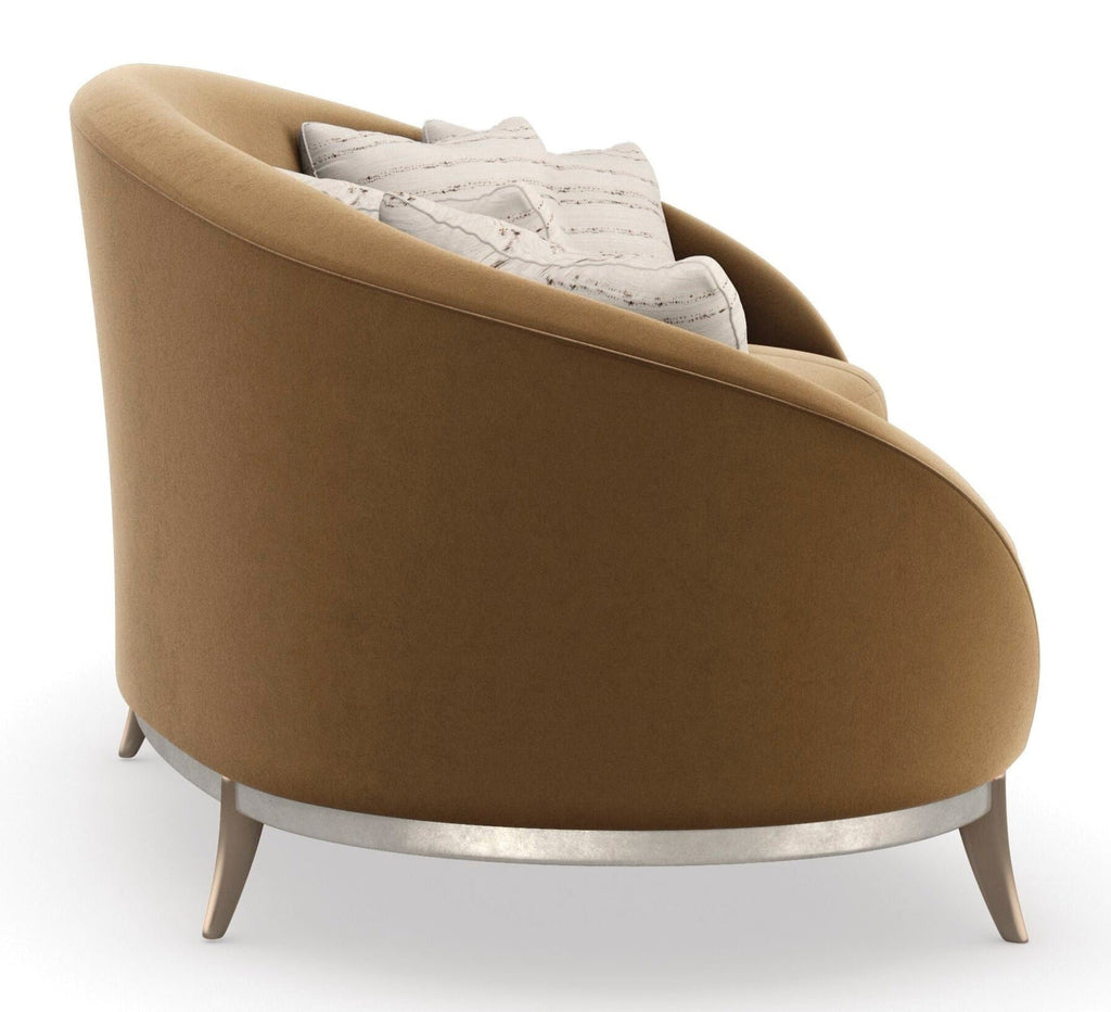 Caracole Signature Metropolitan Main Event Sofa (UPH-025V-040-B) INV
